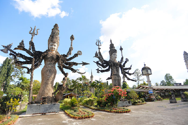 Tour du lịch Lào bằng đường bộ: HN - CỬA LÒ - VIÊNG CHĂN - LUONG PRABANG - XIÊNG KHOẢNG - HN 